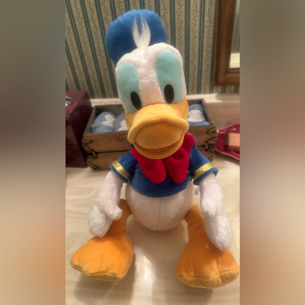 Disney Collection Donald Duck Stuffed Animal Toy Doll Blue Sailor Suit 18” soft